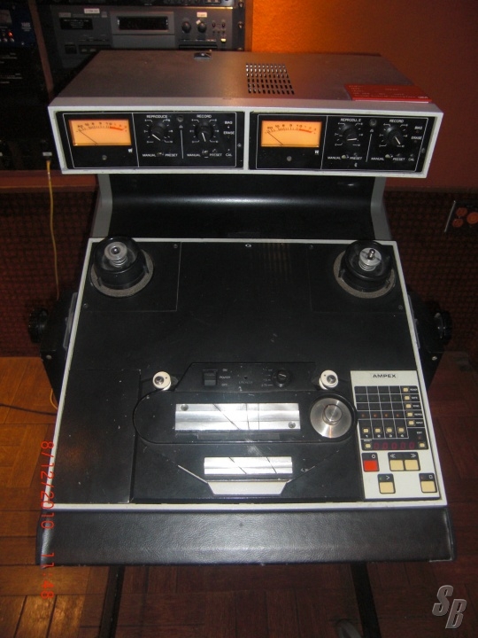Listing AMPEX ATR 102 2 TRACK 1/4" MASTERING TAPE MACHINE Detail