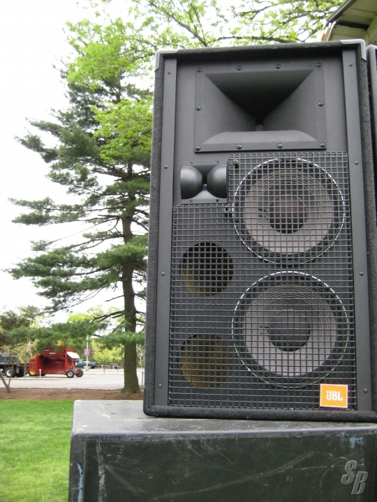 Listing JBL SR4732A PA SPEAKERS Detail SPEAKERS