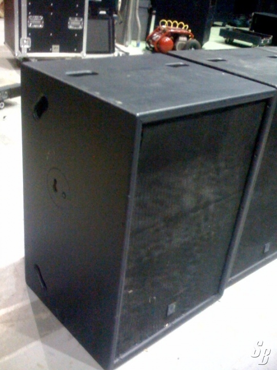 Listing TURBOSOUND FLOODLIGHT TFL760H Detail SPEAKERS