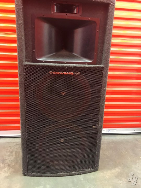 Listing CERWIN VEGA V253 TWIN 15 INCH 1300 WATT 3 WAY CARPET Detail