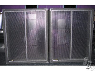 Listing - COMMUNITY XLT415 SUBS, USED FOR 1 SHOW. ABSOLUTE MINT ...