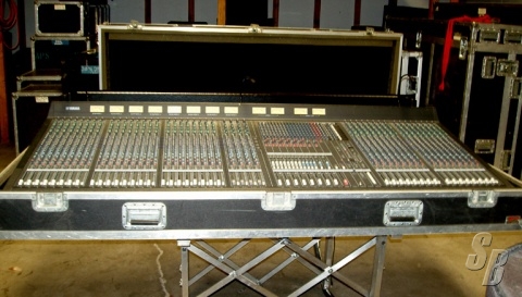 Table de mixage YAMAHA M 3000 40 C